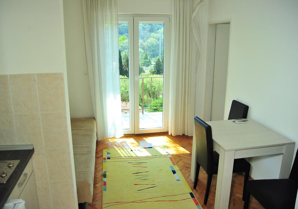 Grejm Family Apartments Petrovac エクステリア 写真