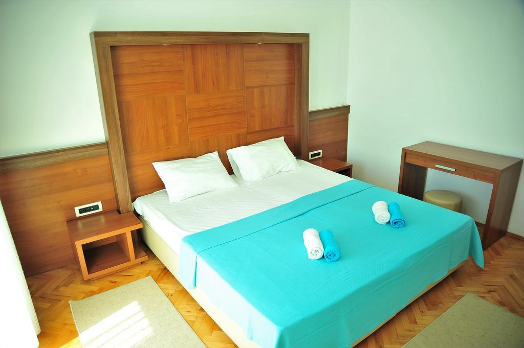Grejm Family Apartments Petrovac エクステリア 写真